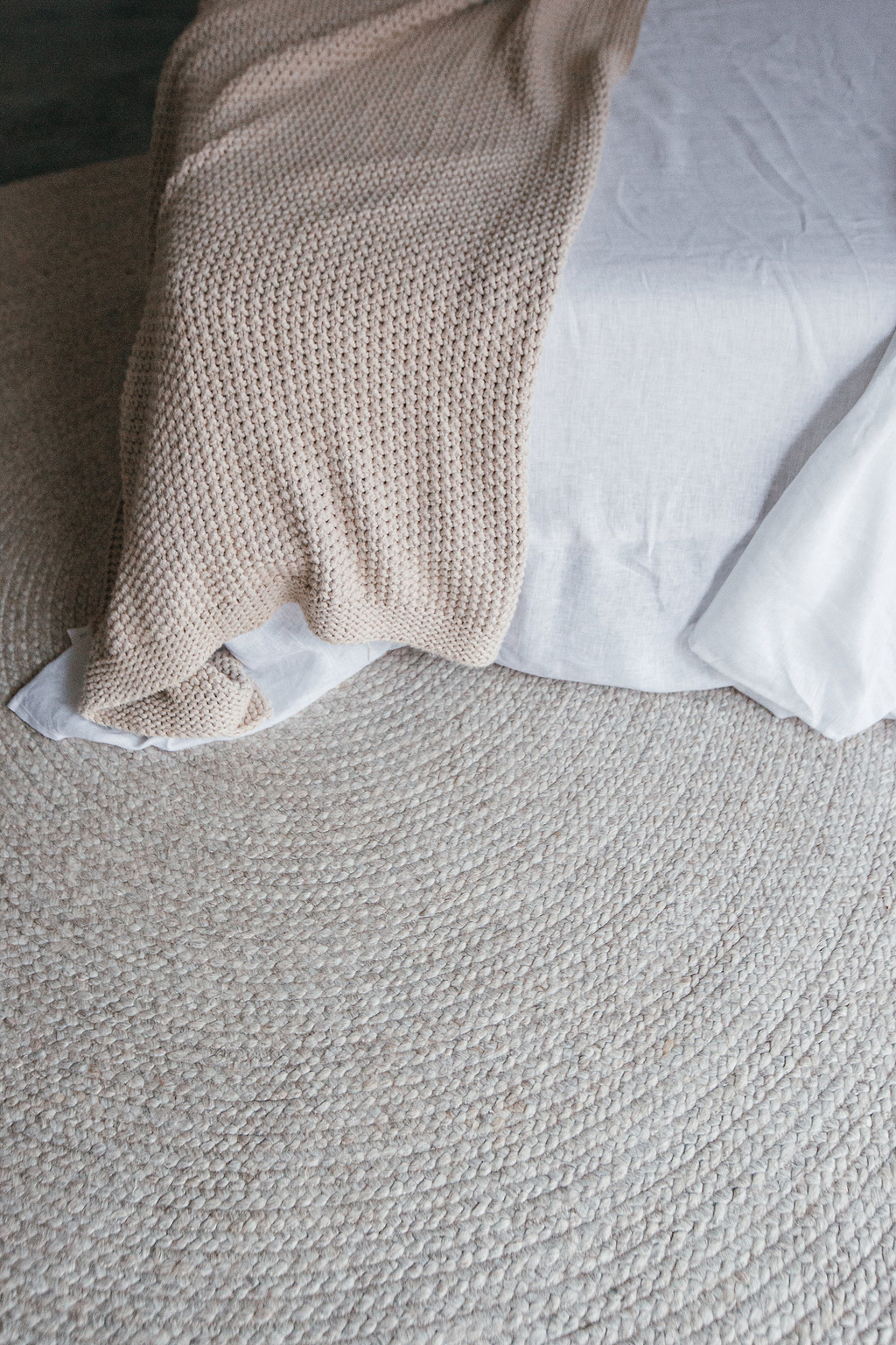 Jiva Round Braided Wool Rug in Ivory Beige