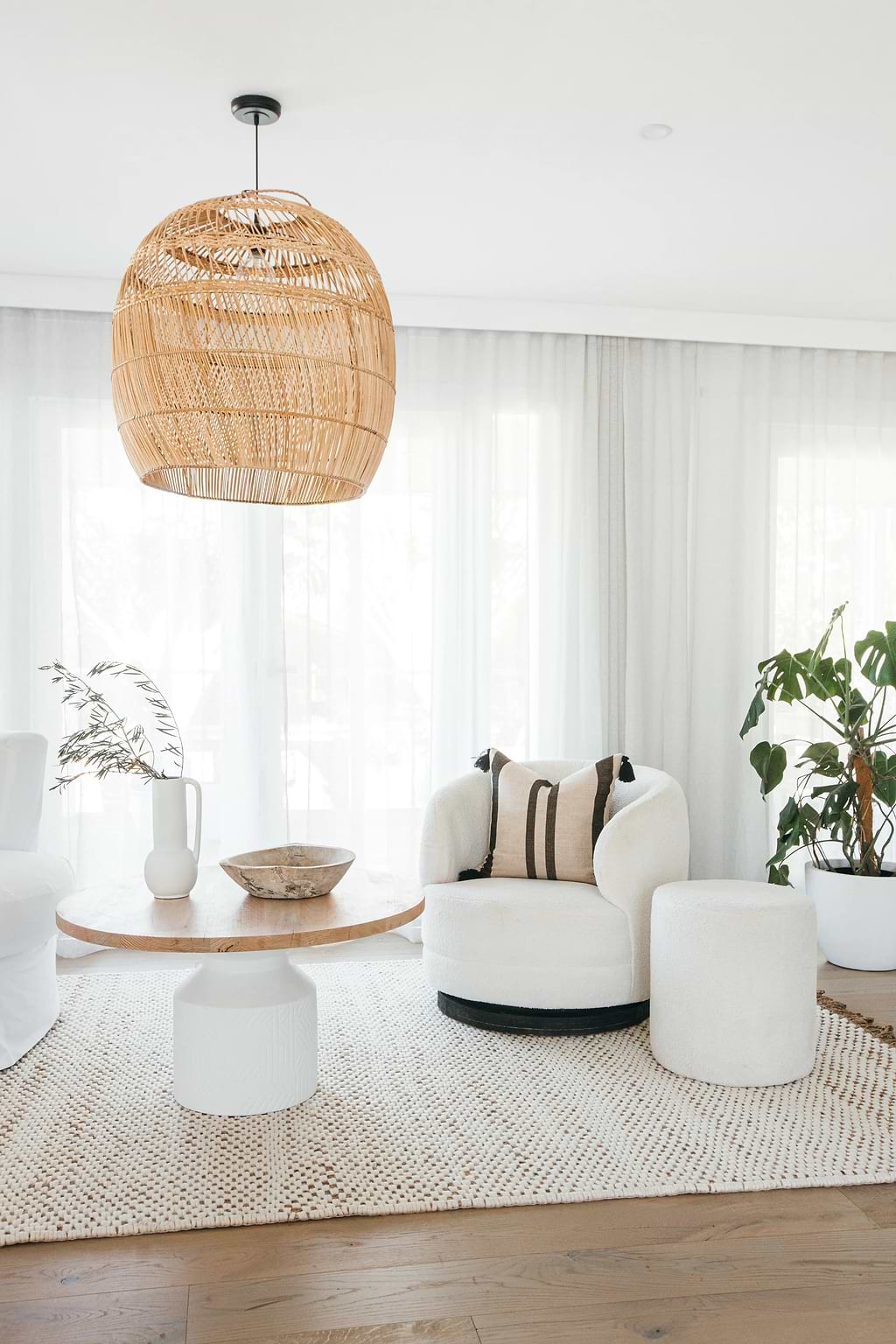 Samyati Wool and Jute Rug in Ivory