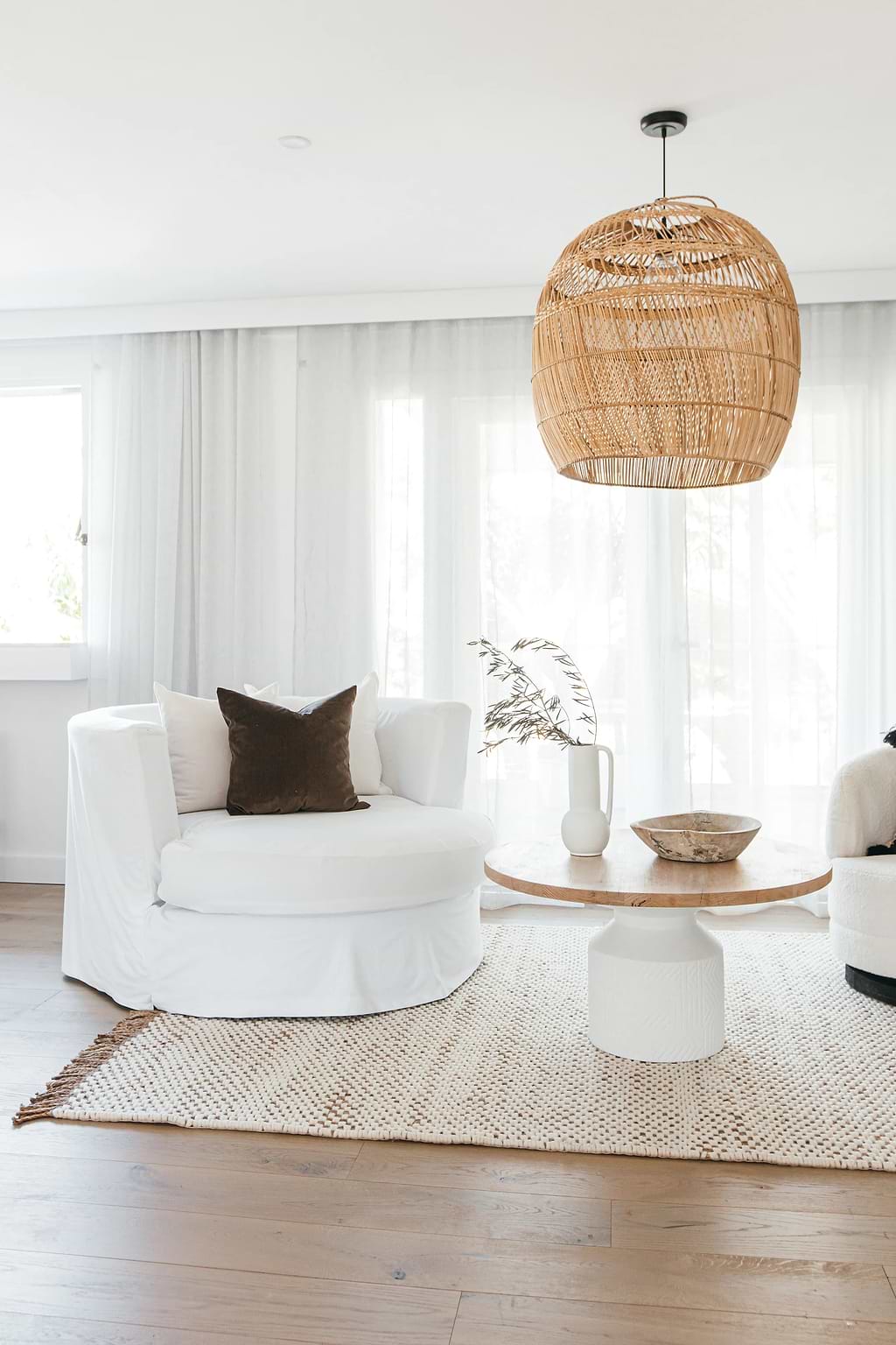 Samyati Wool and Jute Rug in Ivory