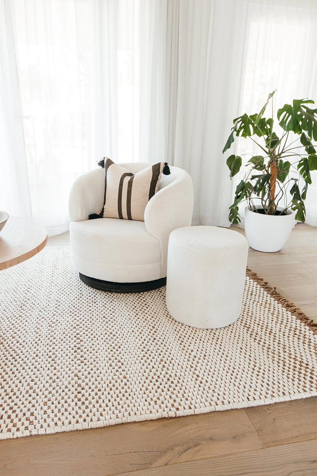 Samyati Wool and Jute Rug in Ivory