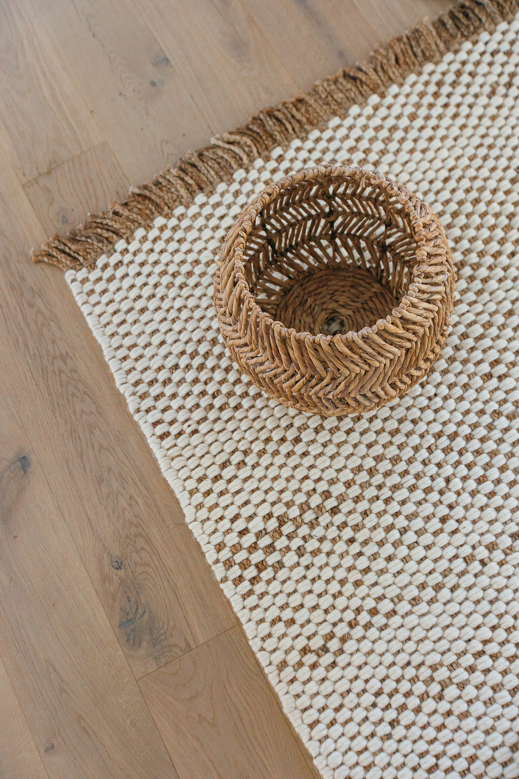 Samyati Wool and Jute Rug in Ivory