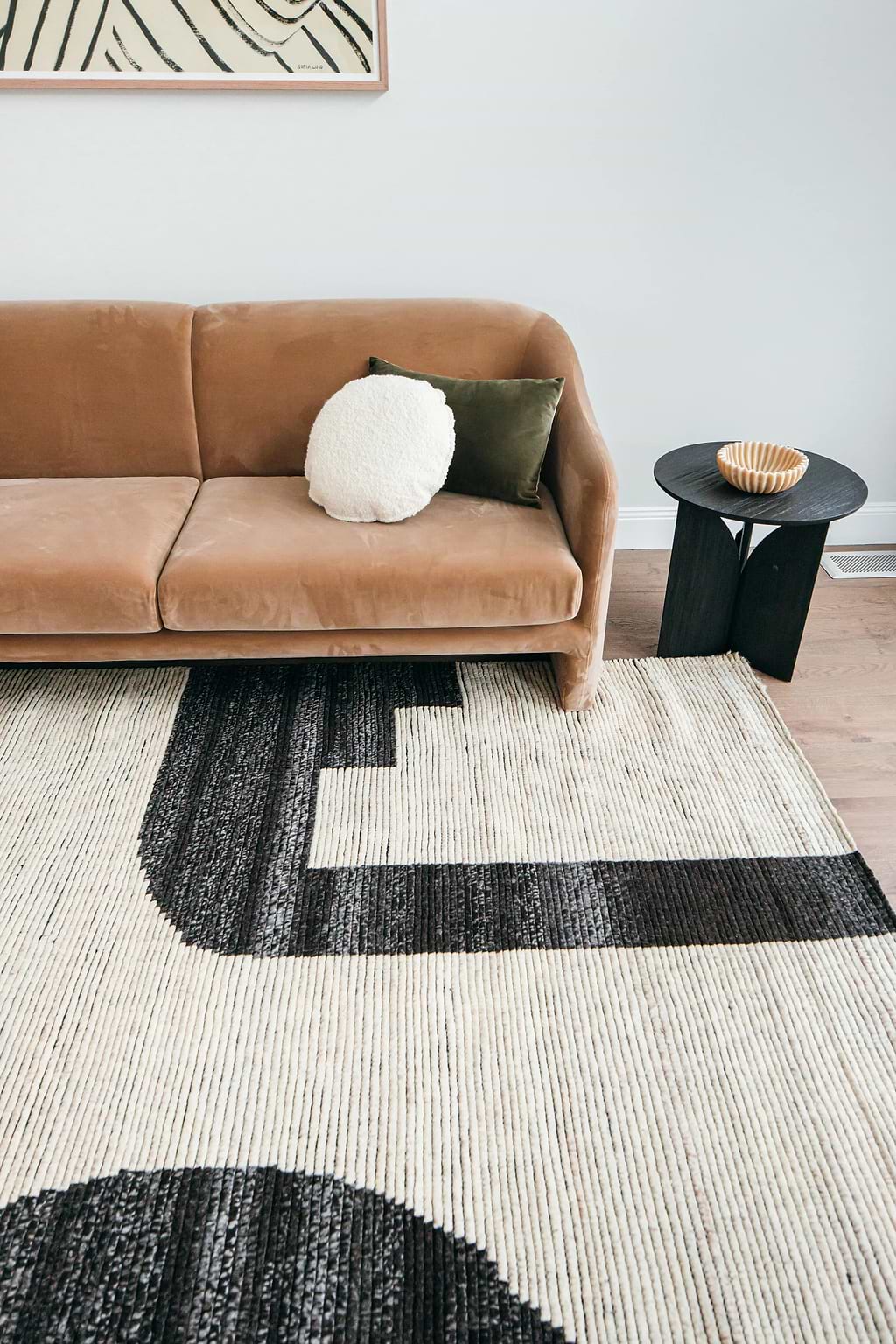 Sample of Leblon Abstract Pattern New Zealand Wool Rug in Beige and Charcoal