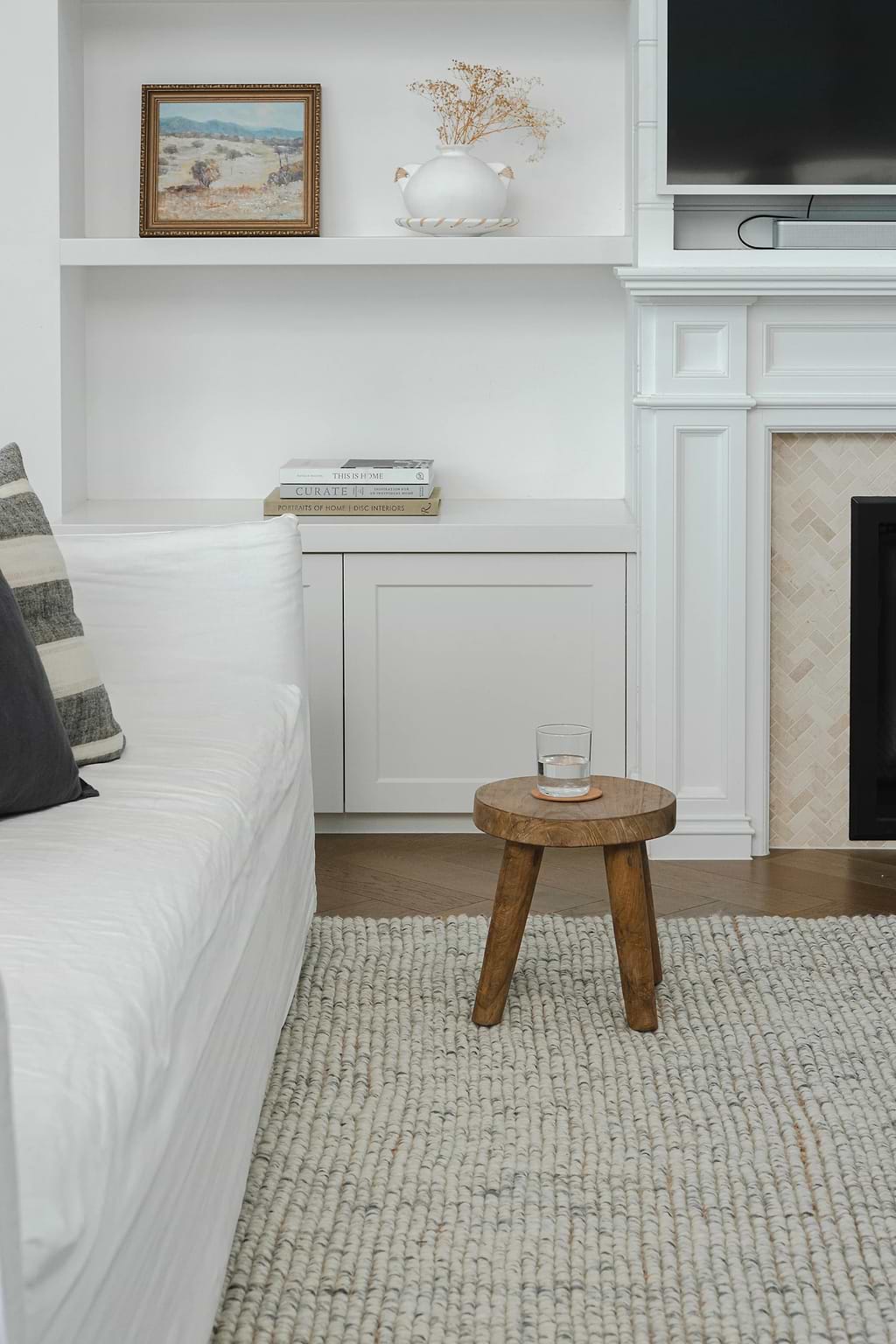 Alskar Handwoven Wool and Jute Rug in Grey