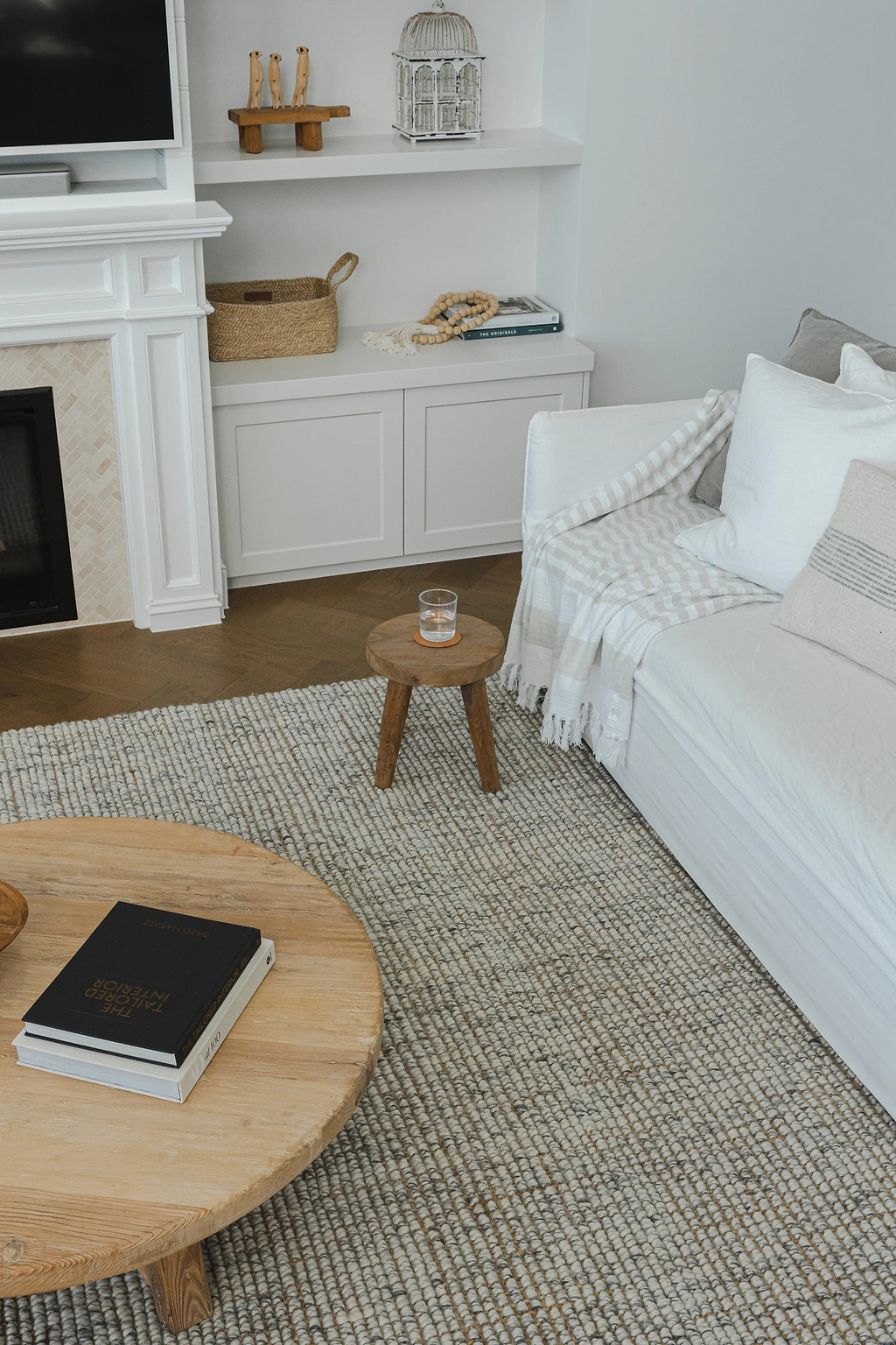 Alskar Handwoven Wool and Jute Rug in Grey