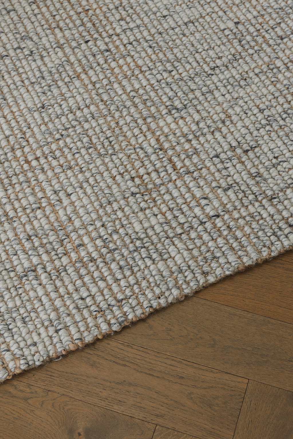 Alskar Handwoven Wool and Jute Doormat in Grey