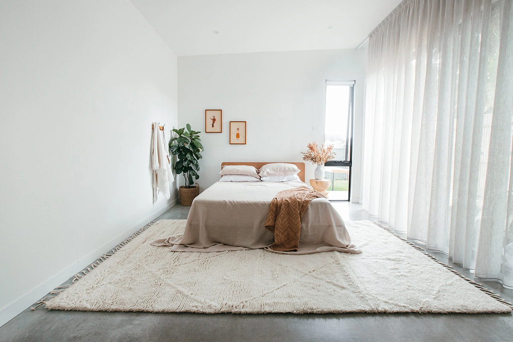Sample of Prana New Zealand Wool Rug in Ivory
