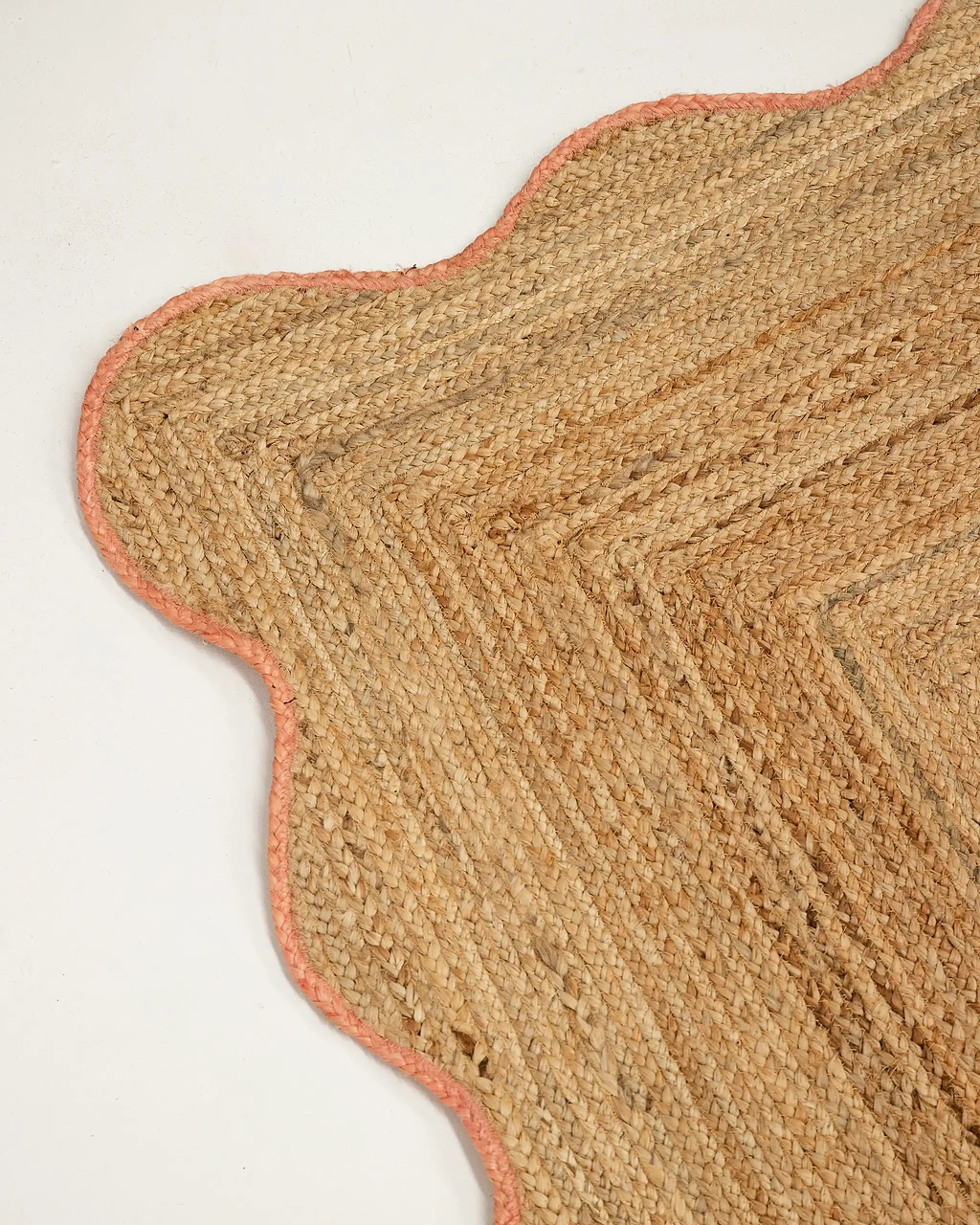 Marigold Wavy Jute Rug in Pink