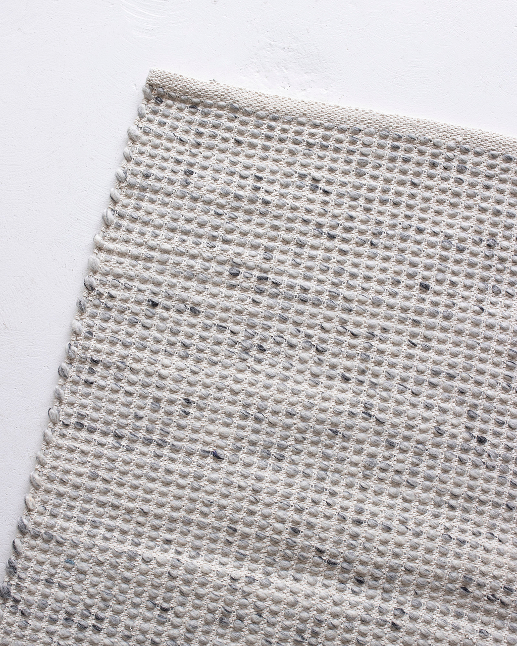 Soma Wool Rug in Grey