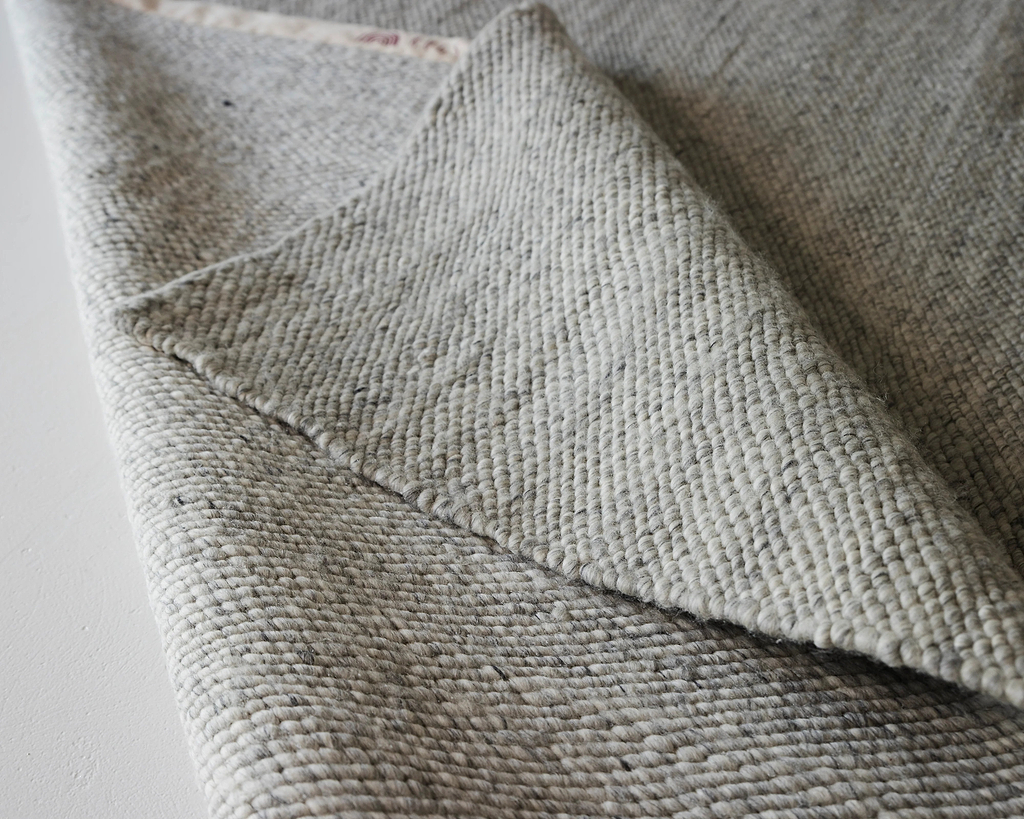 Sample of Seattle Wool Rug in Dove
