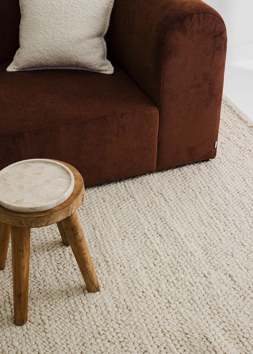 Newport Pebbly Weave Wool Rug in Ivory
