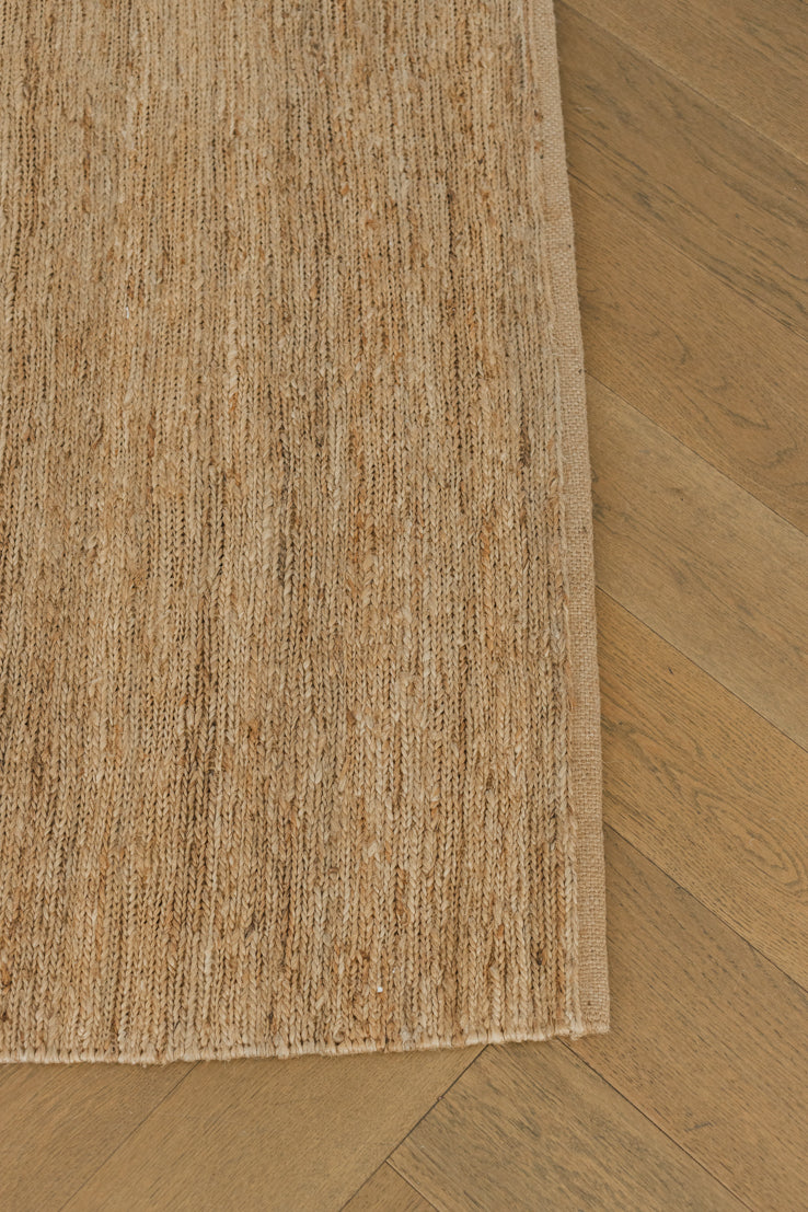 Lavanya Jute Rug in Natural
