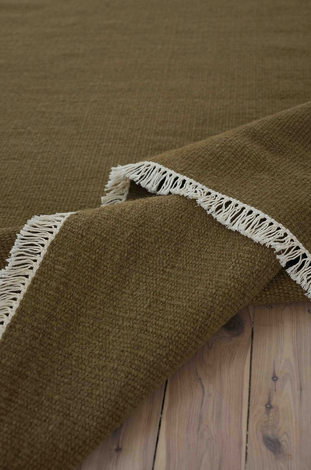 Terrain Reversible Wool Rug in Moss