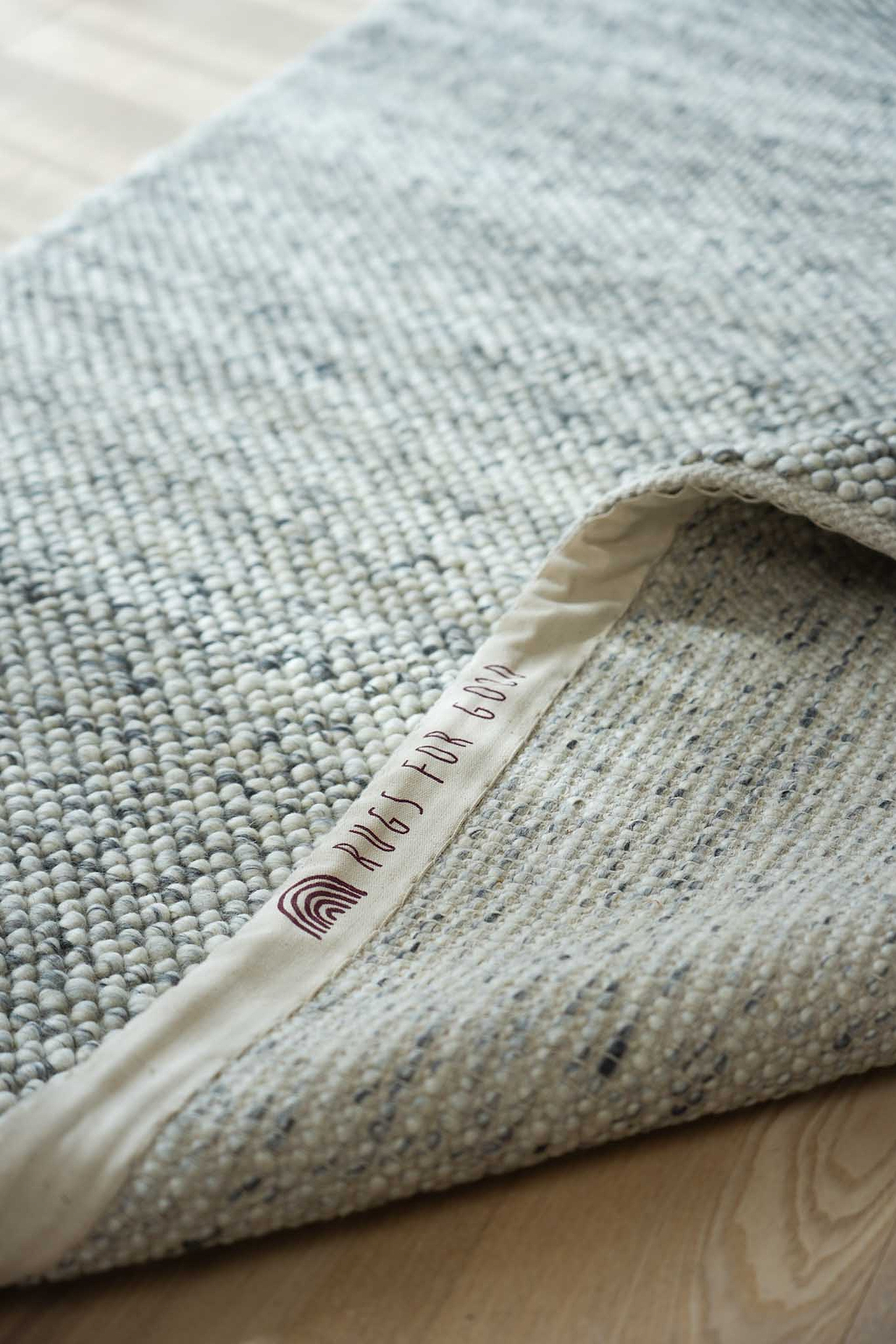 Serenity Handwoven Chunky Wool Rug in Grey