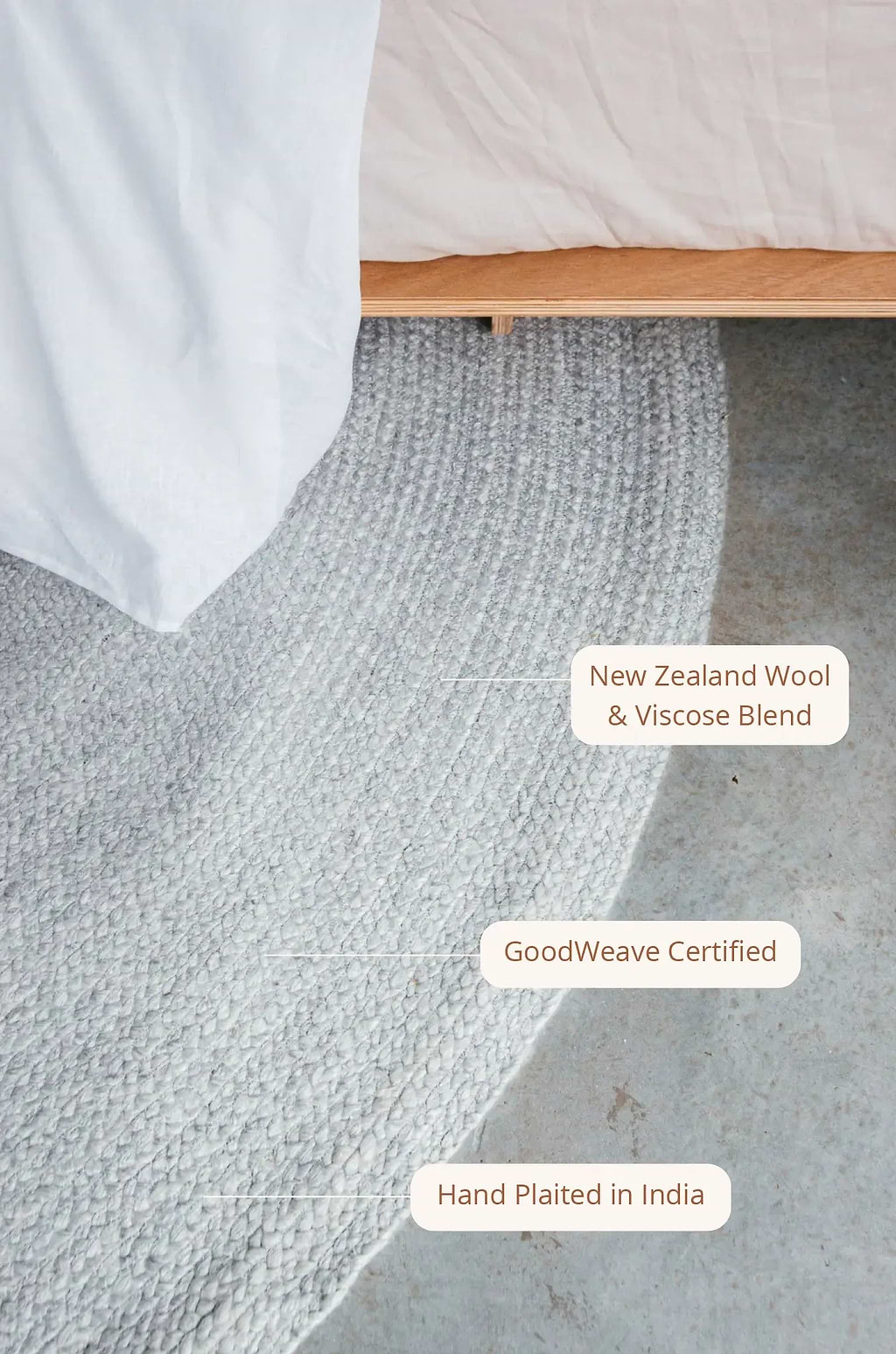 Jiva Round Braided Wool Rug in Ivory & Soft Grey