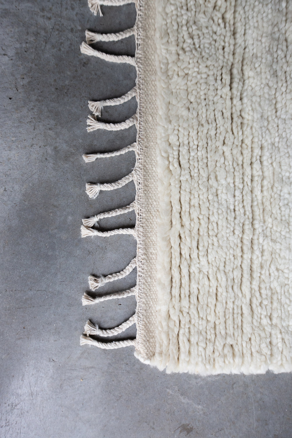 Sapna Hand Knotted New Zealand Ribbed Wool Rug in Ivory