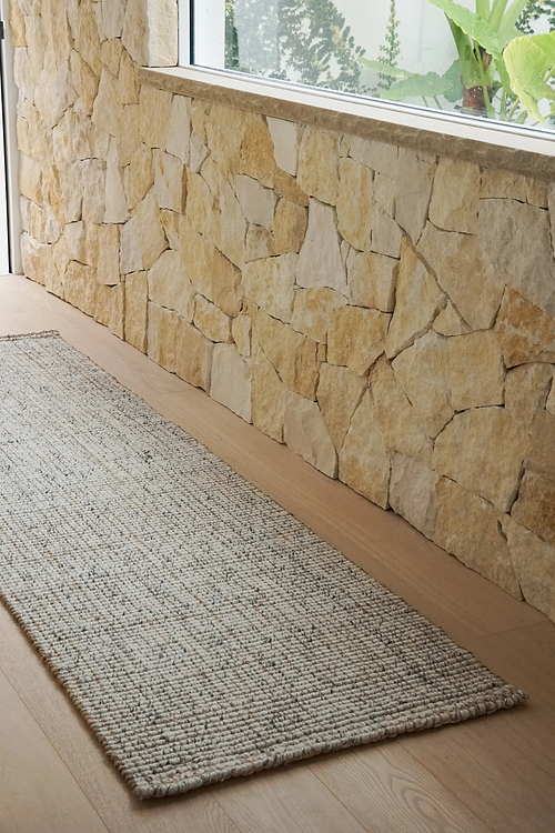 Alskar Handwoven Wool and Jute Runner Rug in Grey