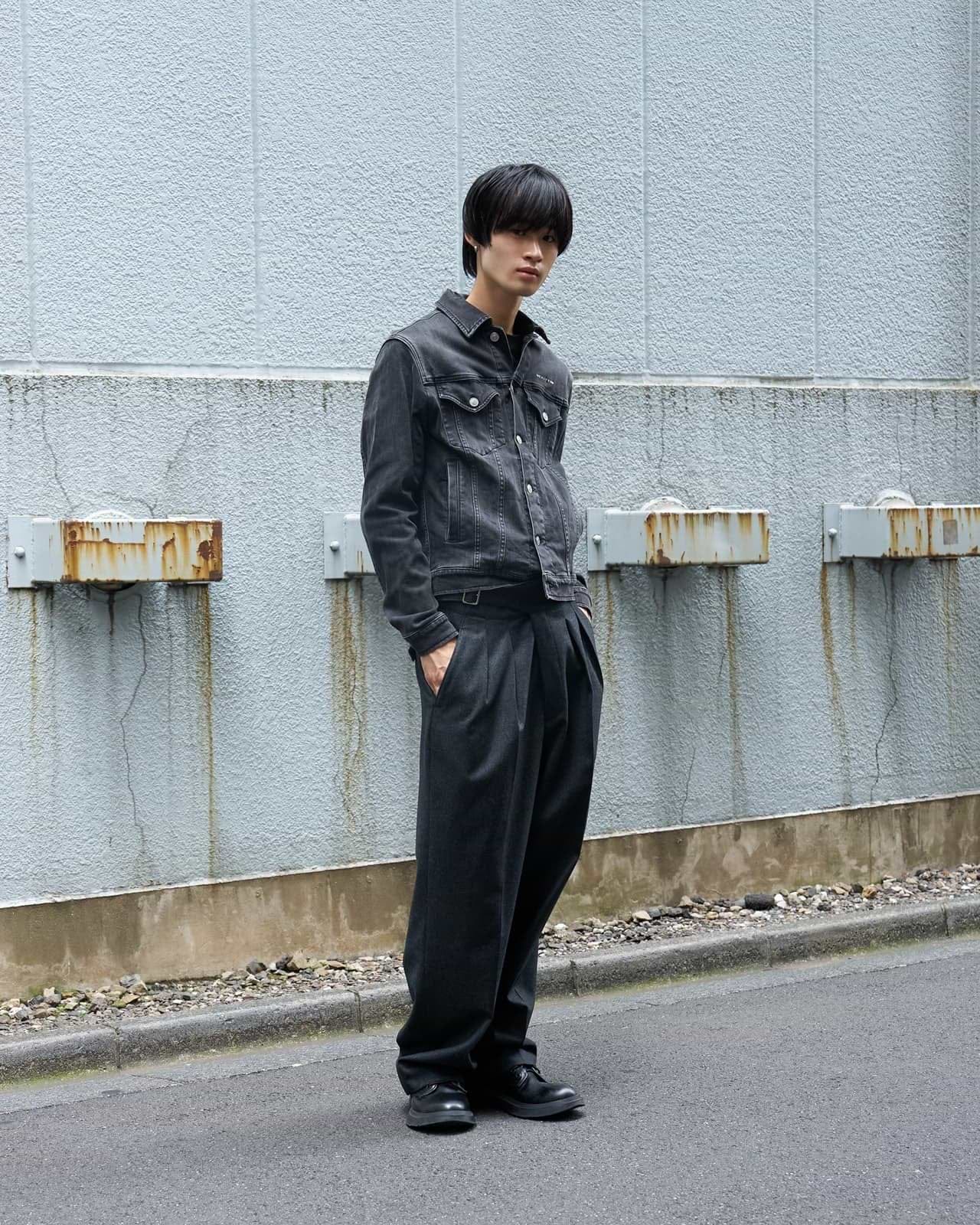 着用サイズ48／身長180cm（9人が纏うニュースタンダード
THE RERACS × 1LDK × F/STORE
コラボコレクション掲載）