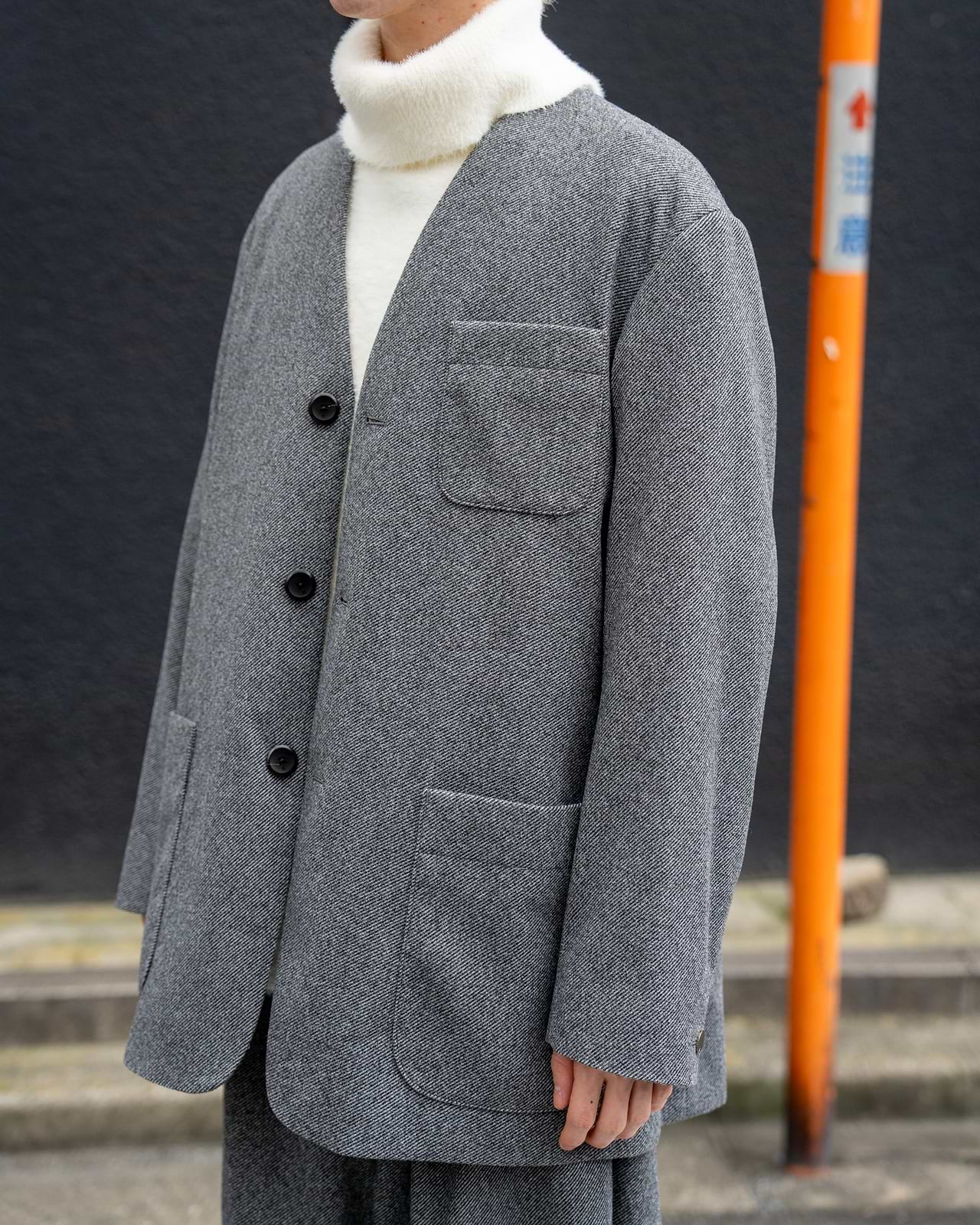 カラーレスジャケット