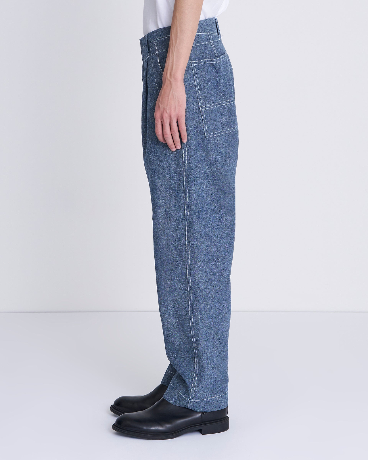 ワンタックパンツ