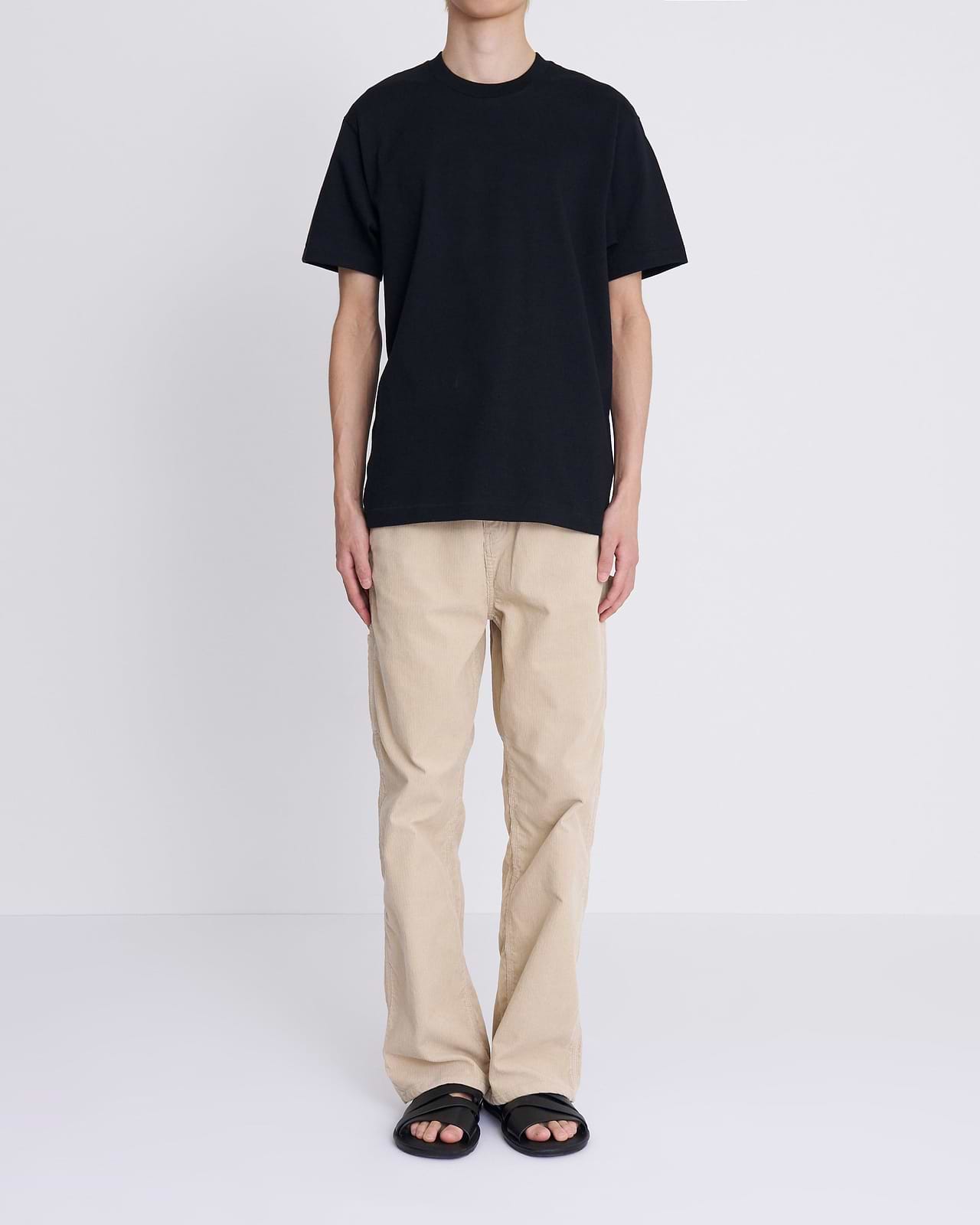 着用サイズM／身長175cm