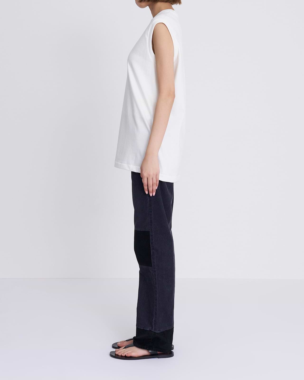 HANES T-SHIRTS SHIRO ／ スリーブレスTシャツ（1枚入り）