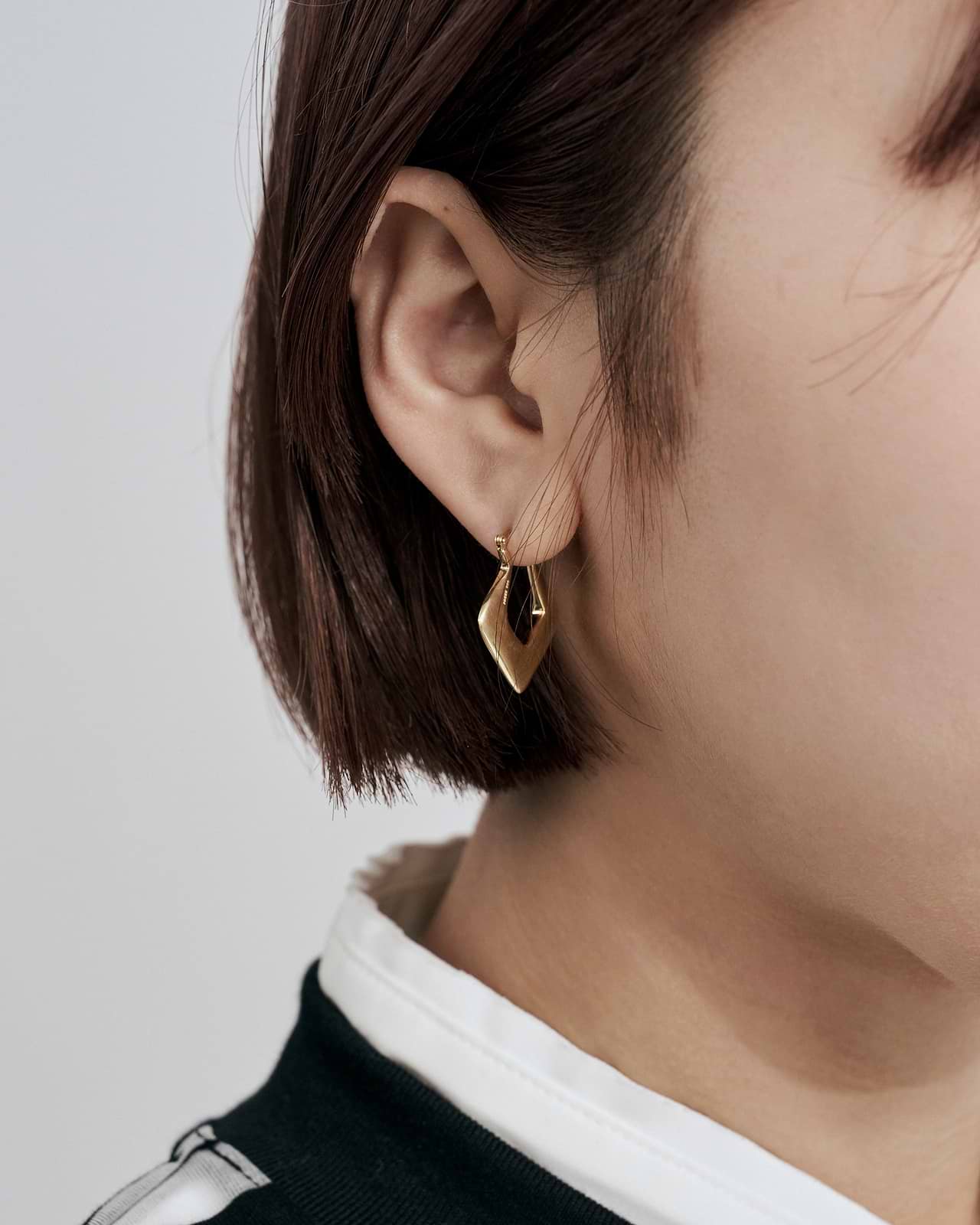YU-KIN ダイヤシェイプピアス