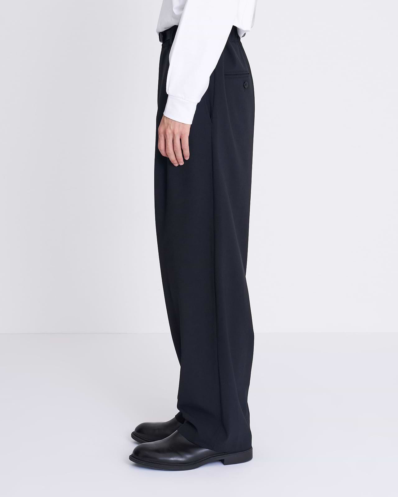 テープベルト1タックパンツ