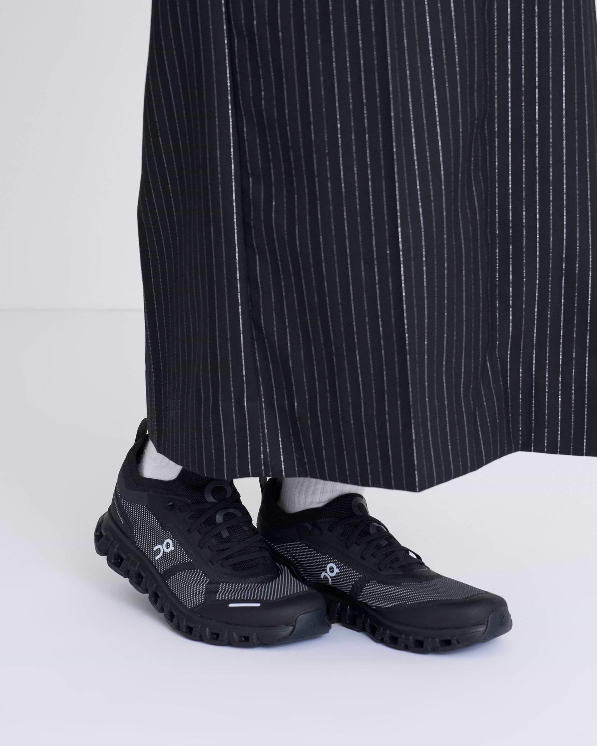 On】クラウド6 ヴァーサ（ウィメンズ）| Size23-26 ブラック | 海外製