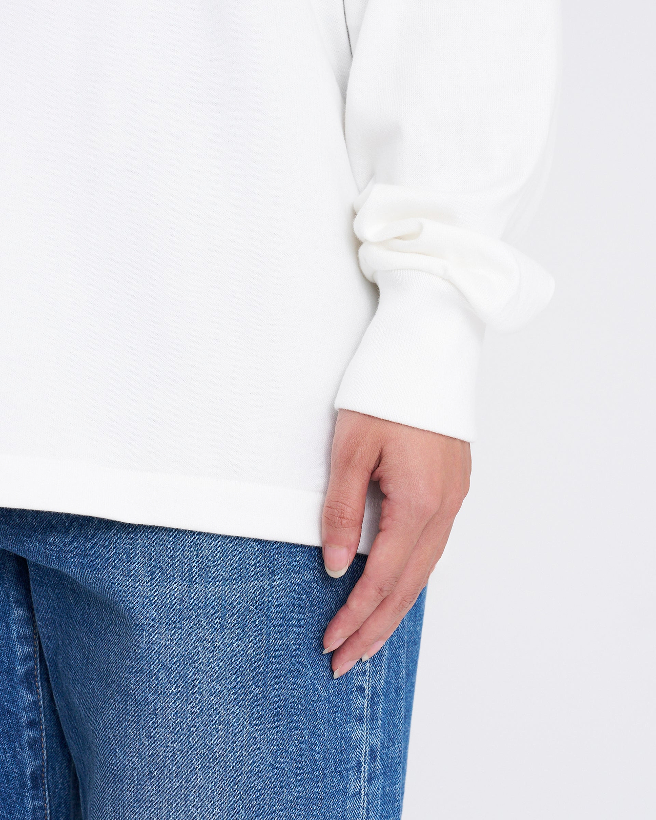 Hanes T-SHIRTS SHIRO／クルーネックロングスリーブTシャツ