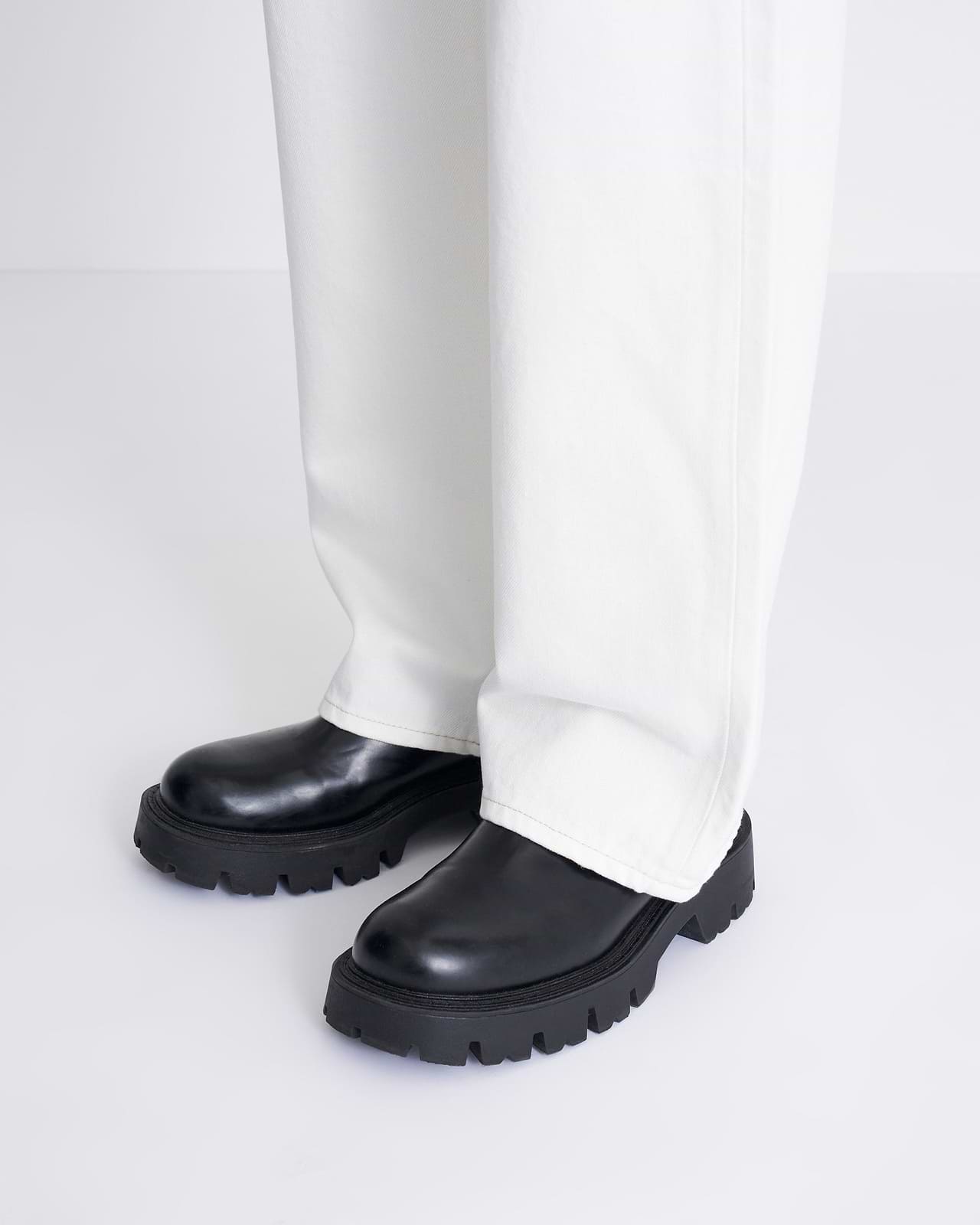 デニムパンツ