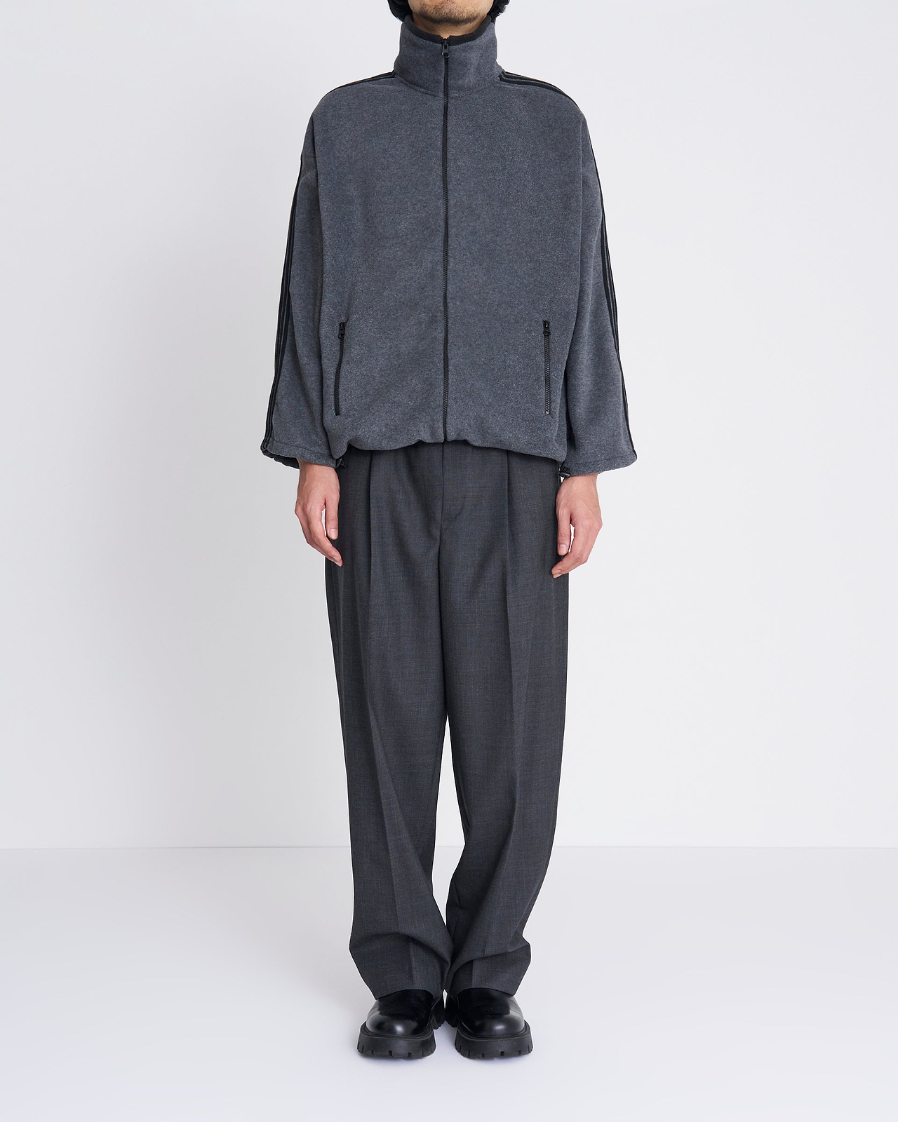 着用サイズ3／身長185cm
