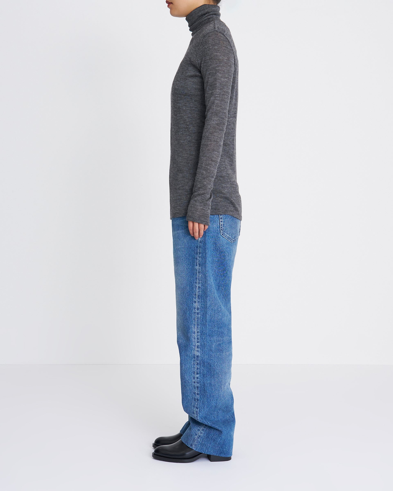 【26AW】ベビーアルパカ サーキュラーリブ（ハイネック）