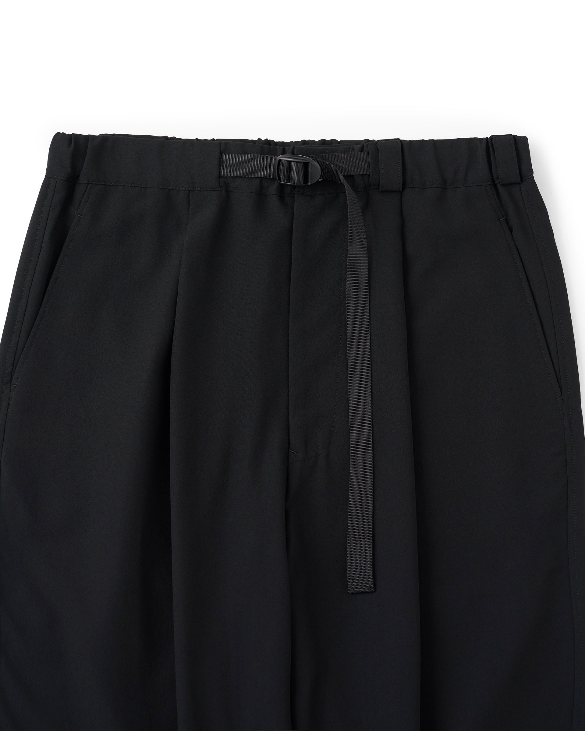 UJOH】テープベルト 1タックパンツ | 定番 人気 | ブラック ワイド