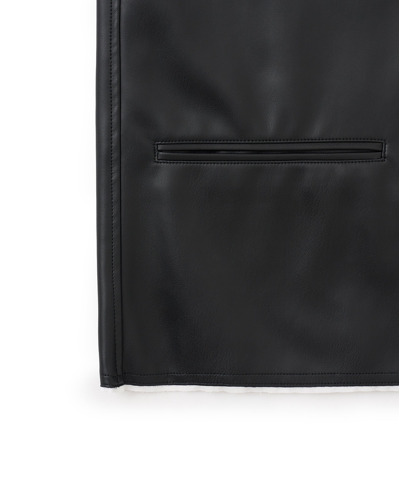 【26SS】シンセティックレザーベスト