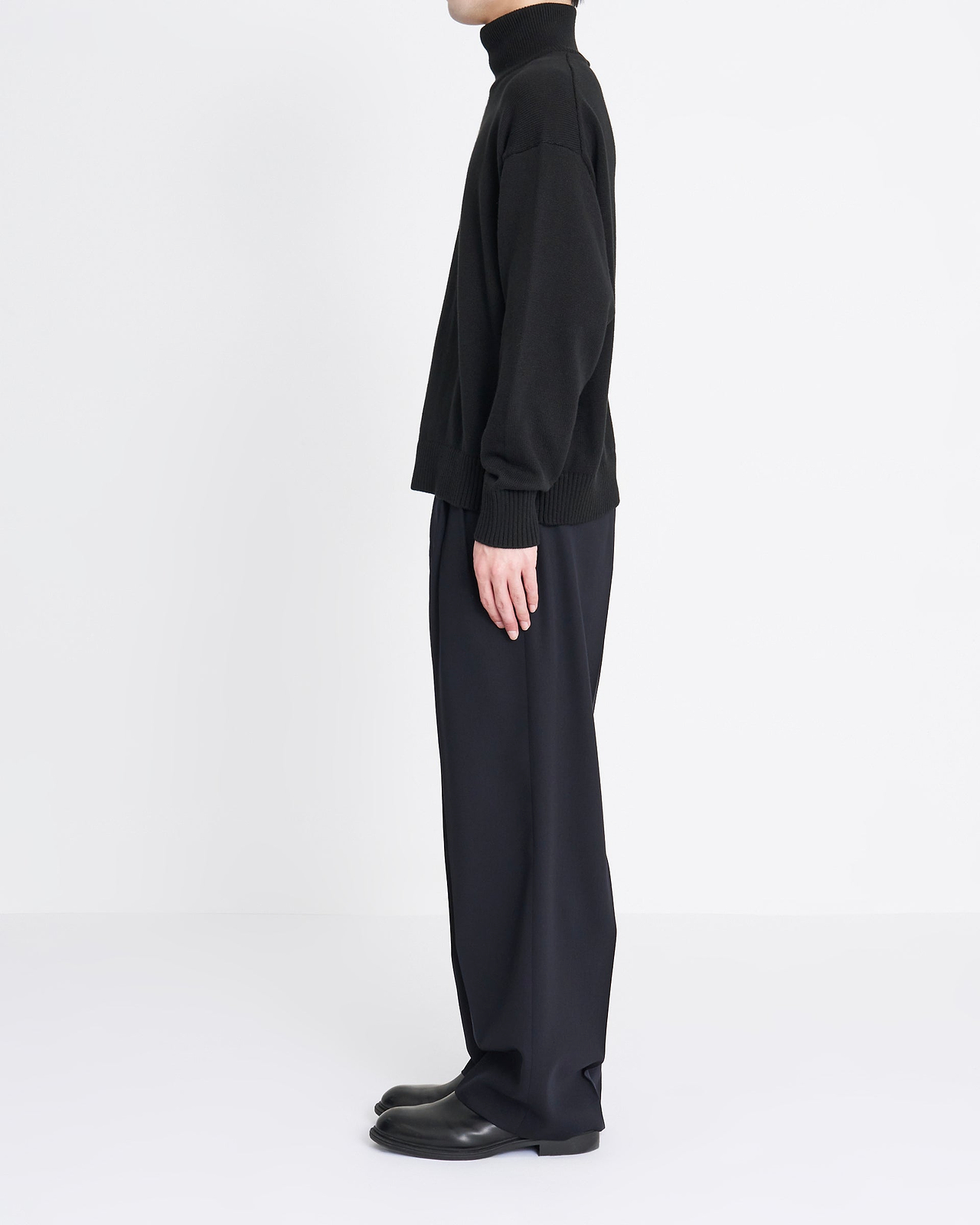 【26SS】コットンカシミアアシンメトリーハーフジッププルオーバー
