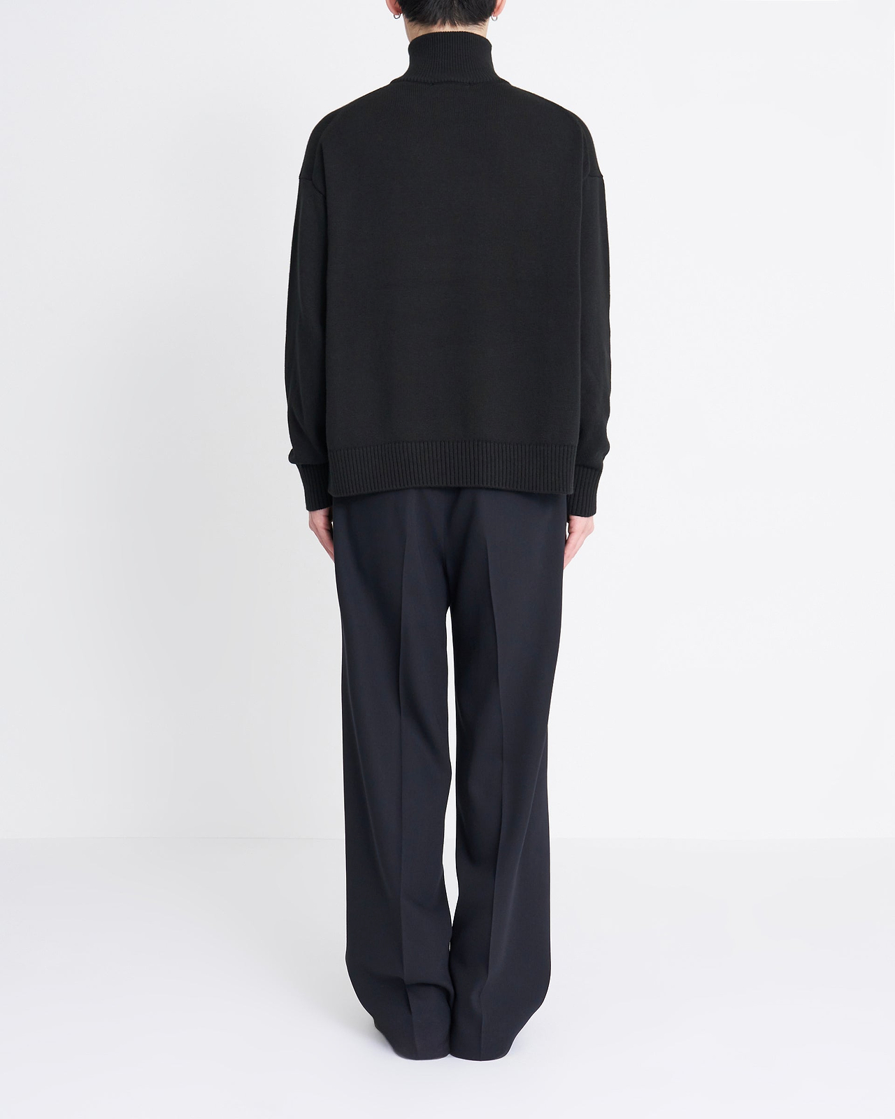 【26SS】コットンカシミアアシンメトリーハーフジッププルオーバー