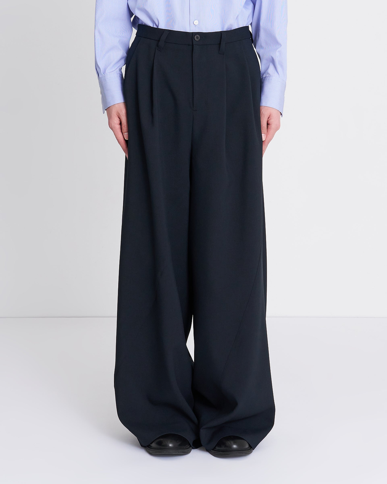 【26SS】ツイストスラックス