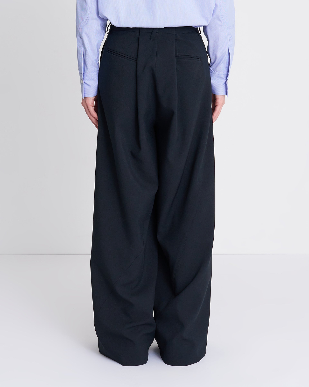 【26SS】ツイストスラックス