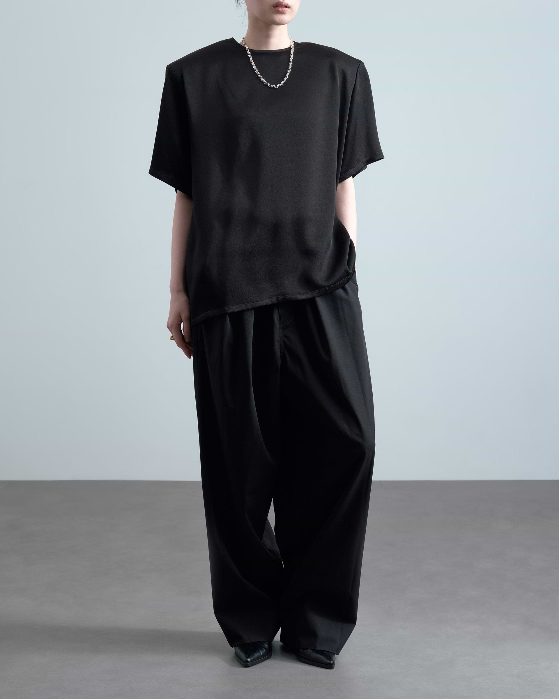 KANAKO SAKAI】サテンショルダーパッドTシャツ | 無地 | 2way | F