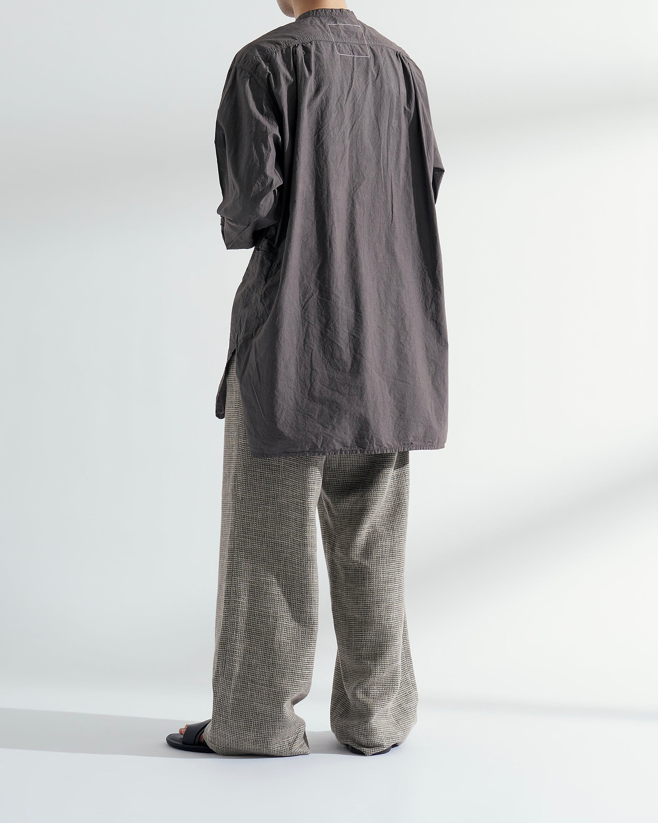 【26SS】ハンドエンブロイダリーメッセージシャツ（限定30枚）