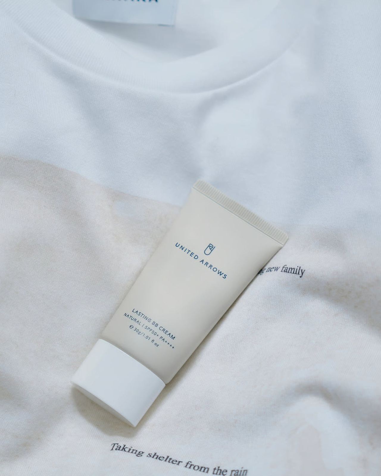 「夏ファッション×ケアコスメ」6つの関係性　プロのヘアメイクが提案 掲載