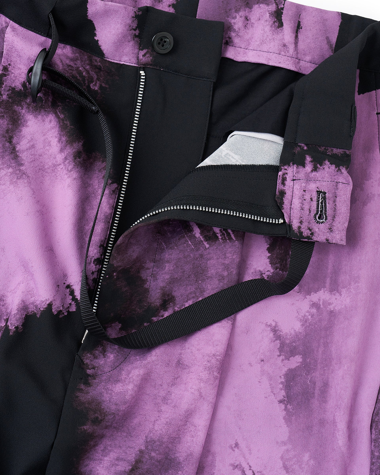 【26AW】テープベルト1タックパンツ
