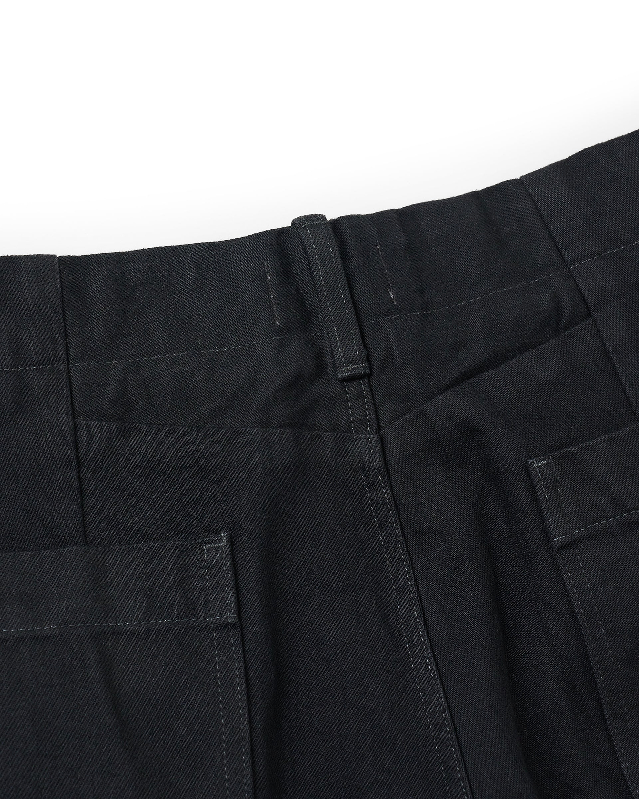 【26AW】THEワイドジーントラウザーズ（ブラック×ブラック）