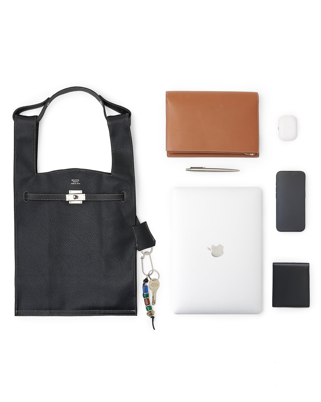 ラージマーケットバッグインシュリンクレザー（ブラック）