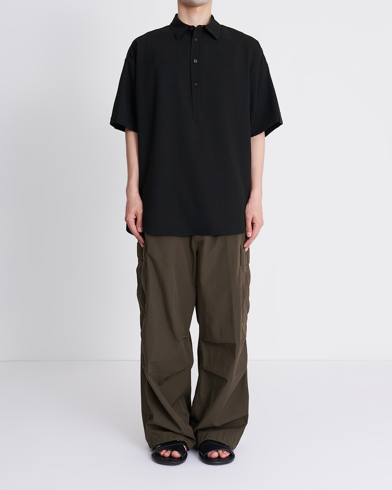 着用サイズ38／身長177cm