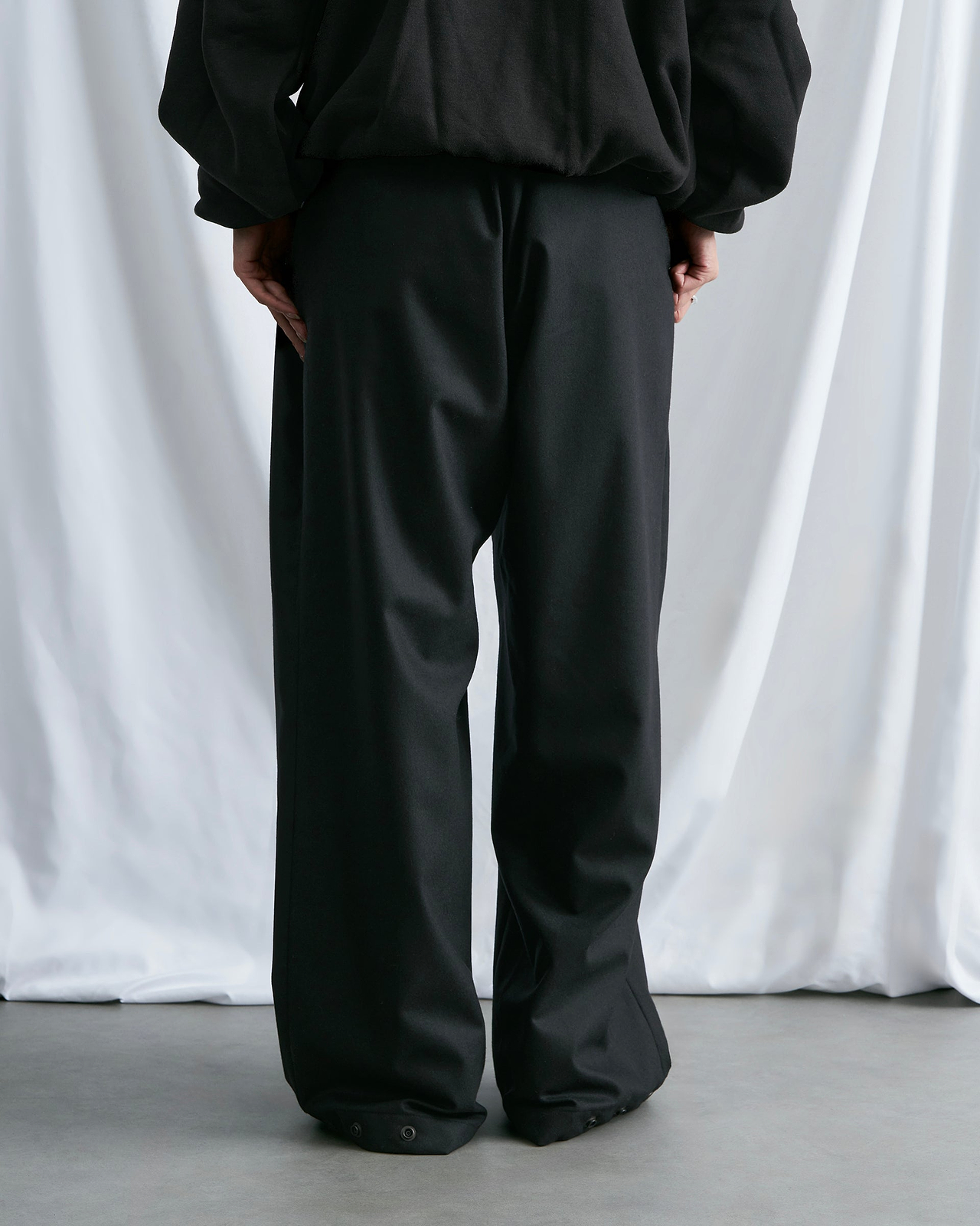 【26AW】ウールカシミヤポプリンメルトンノーブレイナーパンツ