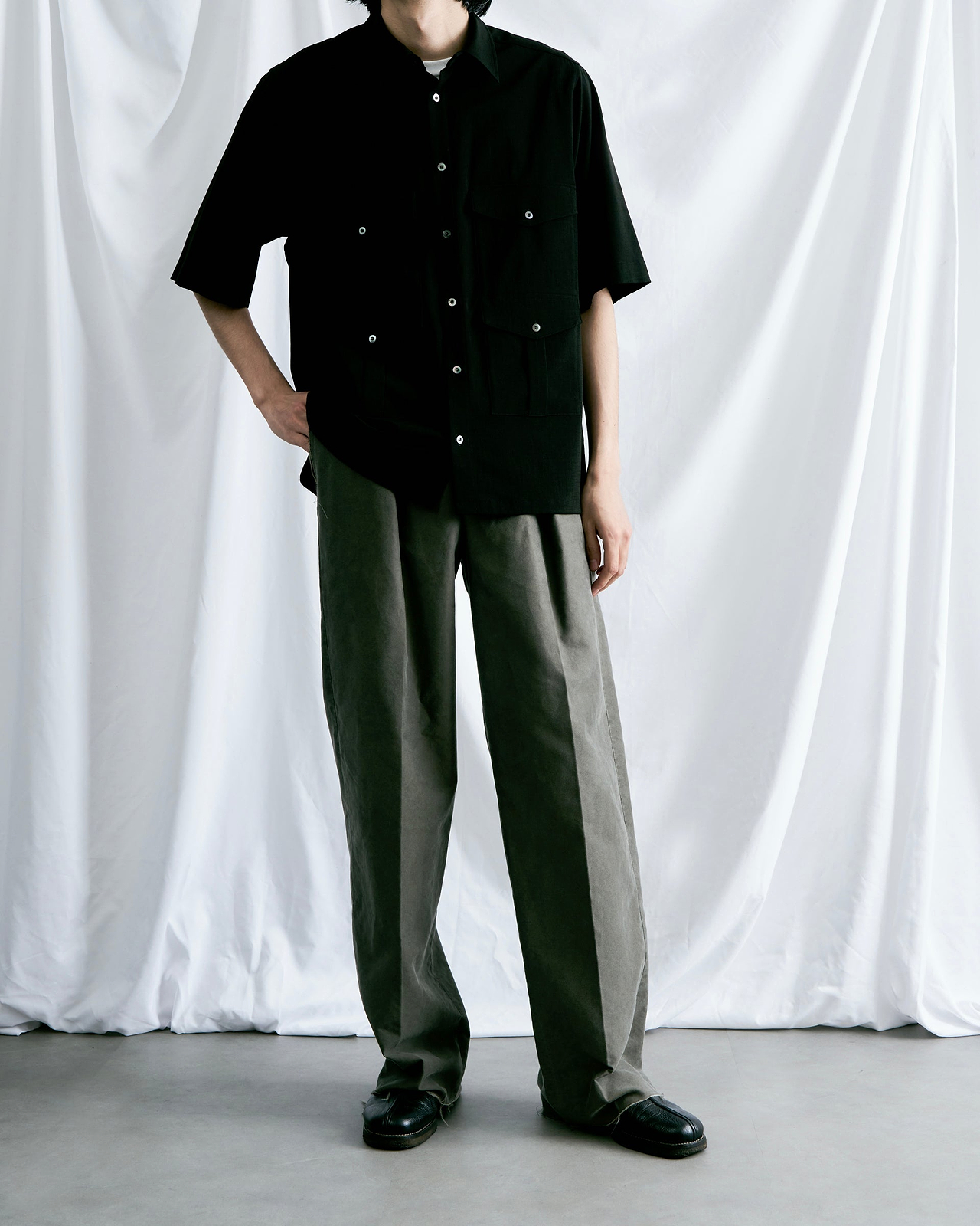 着用サイズ4／身長180cm（スタッフスナップ）