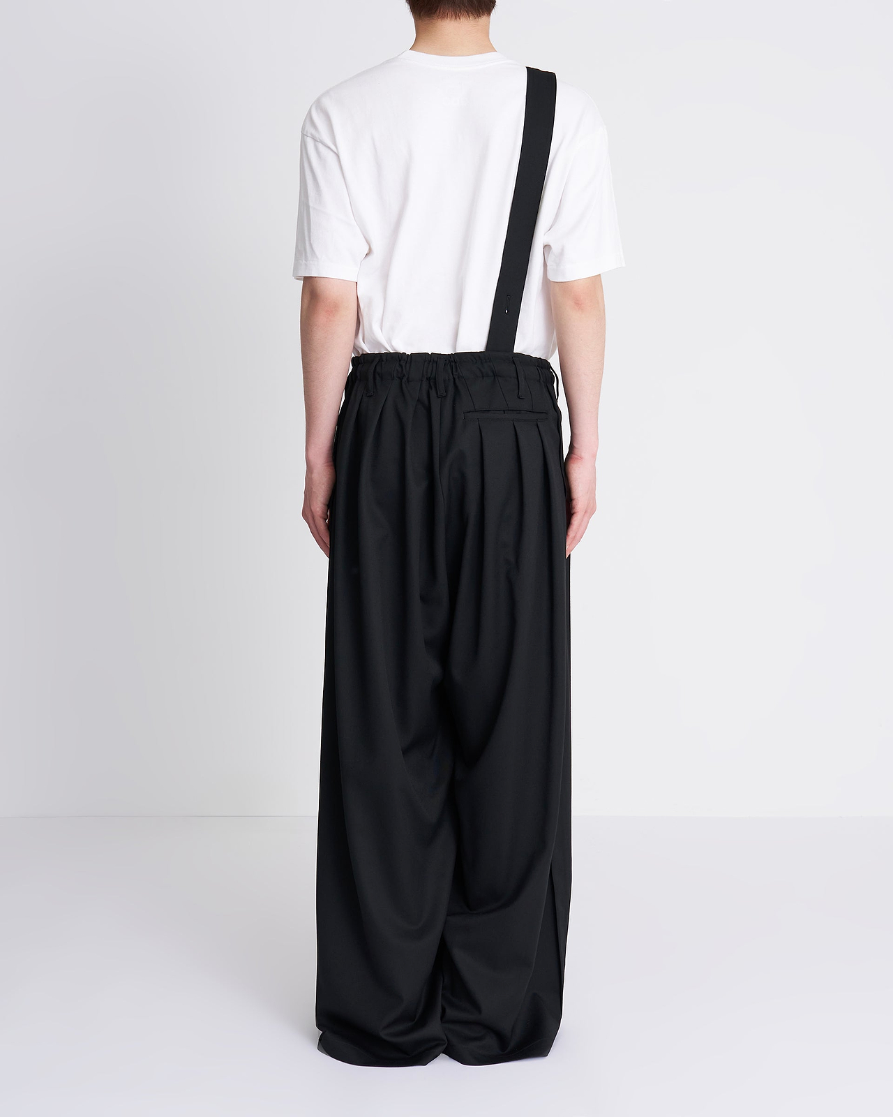 【26AW】ギャバジンワンショルダーパンツ