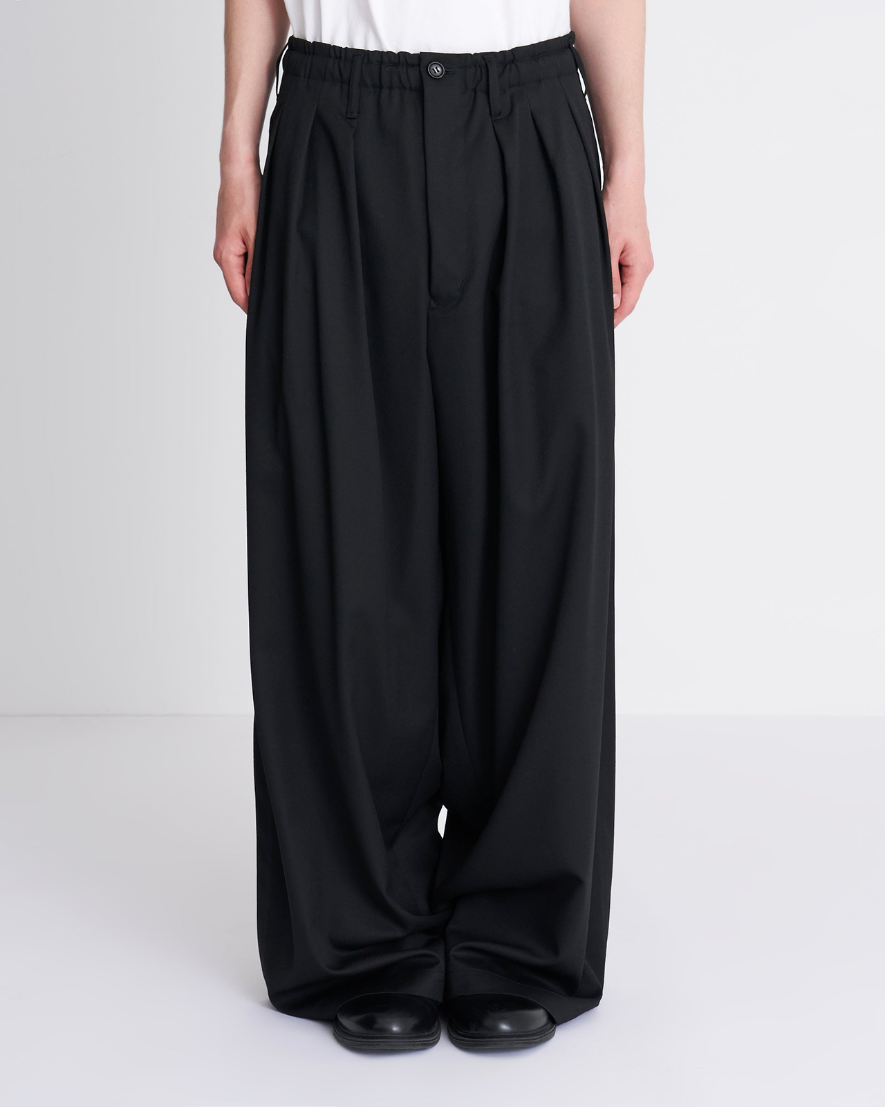 【26AW】ギャバジンワンショルダーパンツ