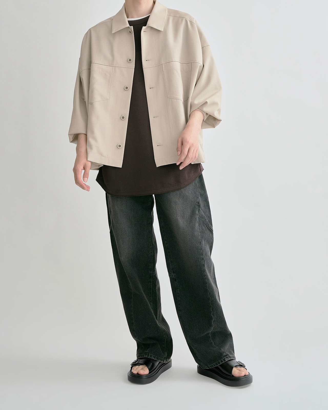 着用サイズ2／身長177cm（スタッフスナップ）